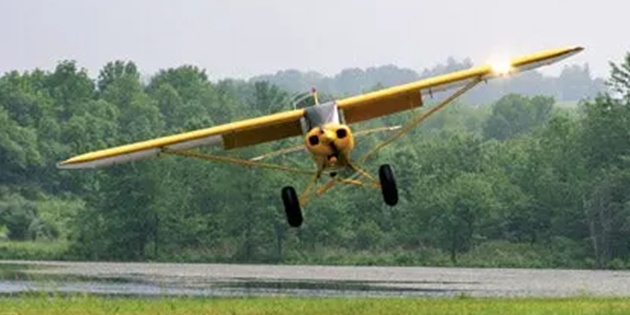 Motor Arızası Nedeniyle Pilot Uçağı Mısır Tarlasına İndirdi